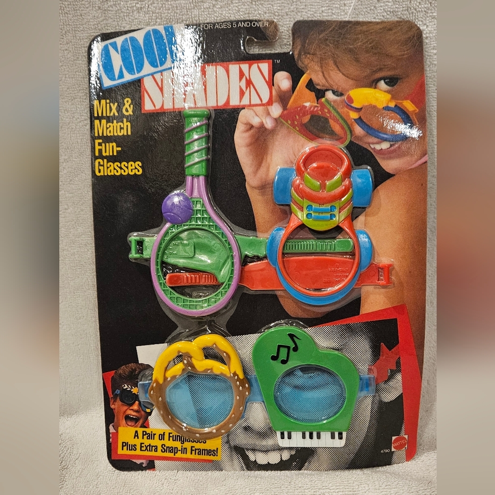 VINTAGE KIDS COOL SHADES FROM 1987
